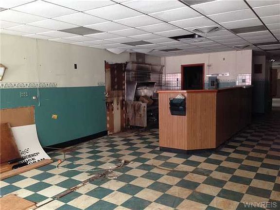 2nd image of 224 Gibson St