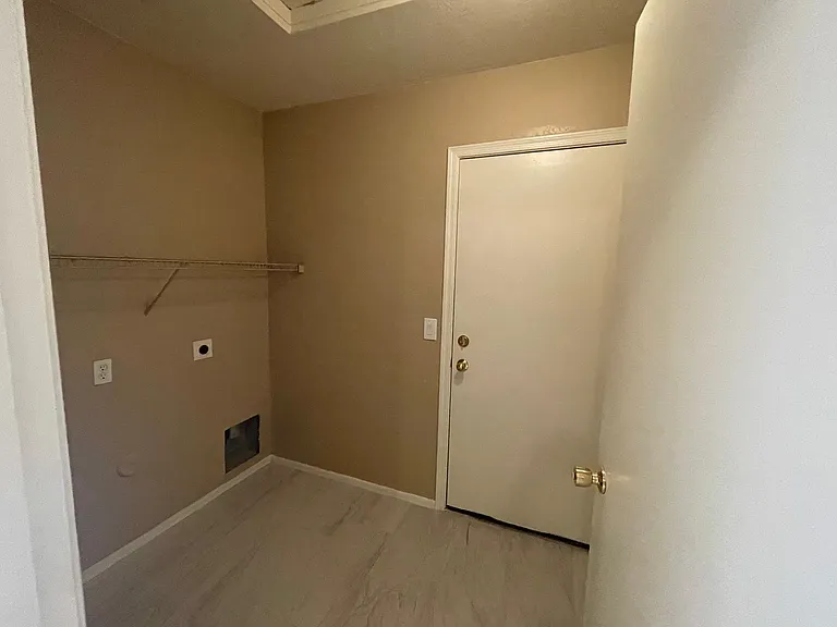 5910 S 32nd Ave — Photo 18