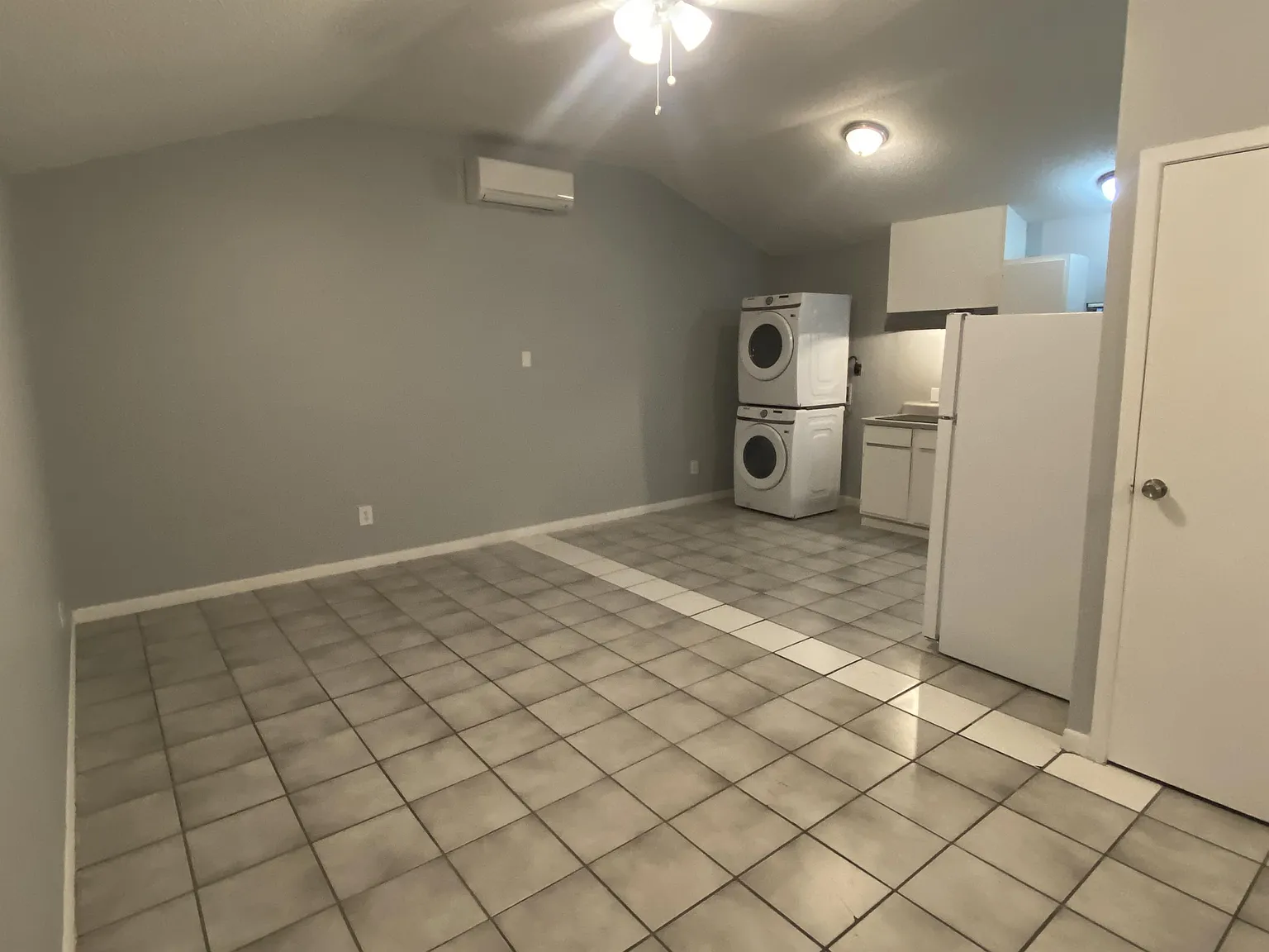 1750 Morales Street - 2 — Photo 4