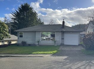 1820 Dogwood Ave, Reedsport, OR 97467