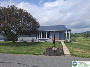 1253 Shady Ln, Tamaqua, PA 18252