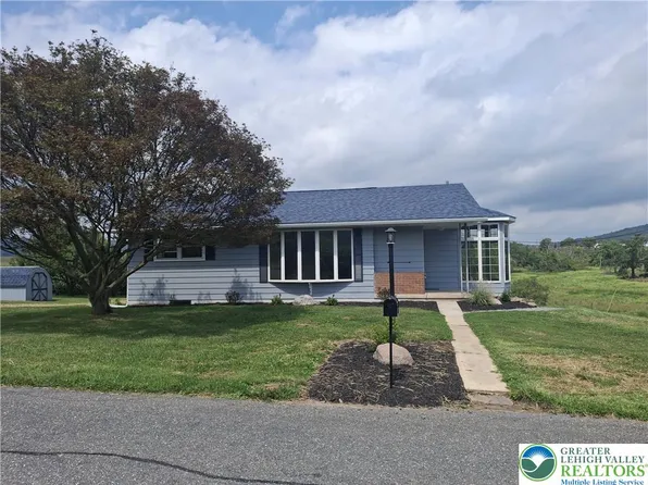 1253 Shady Ln, Tamaqua, PA 18252