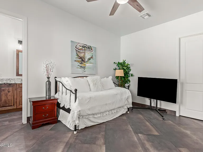 27808 N Desierto Dr — Photo 32