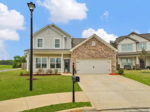 360 Camellia Ln, Pell City, AL 35128