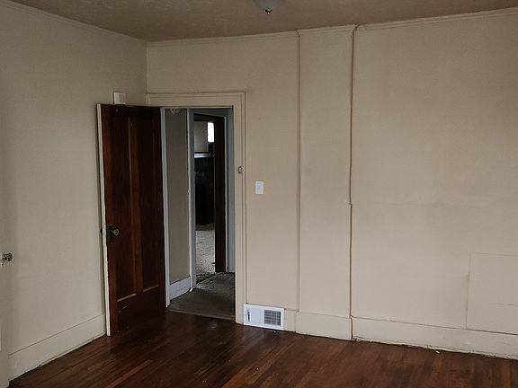 3rd image of 2628-30 W Euclid St #655DFCA10