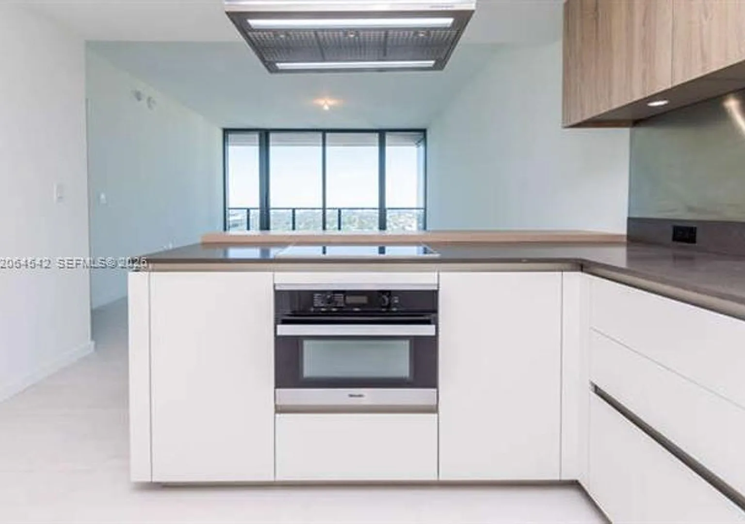 1000 Brickell Plz cu-4104, Miami, FL 33131 — Photo 1