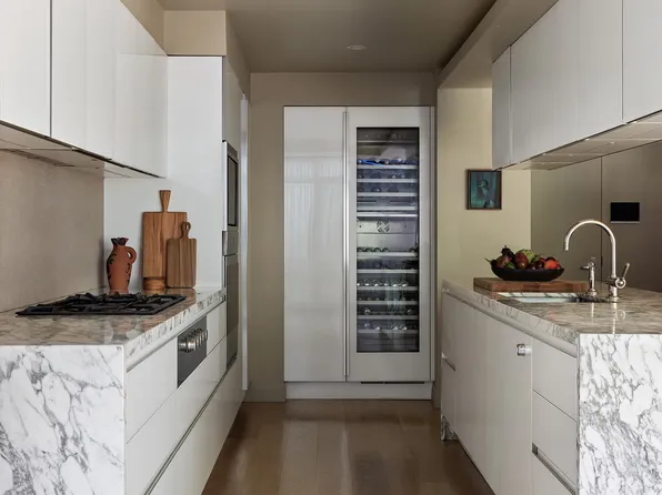 54 Macdougal Street 1 image 3 of 22