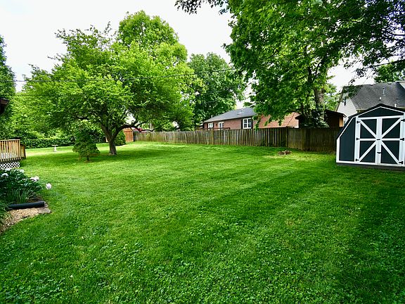 4th image of 632 Nakomi Dr