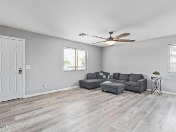 2437 E Jones Ave, Phoenix, AZ 85040