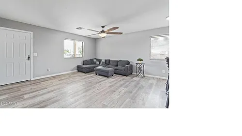 2437 E Jones Ave Photo 1