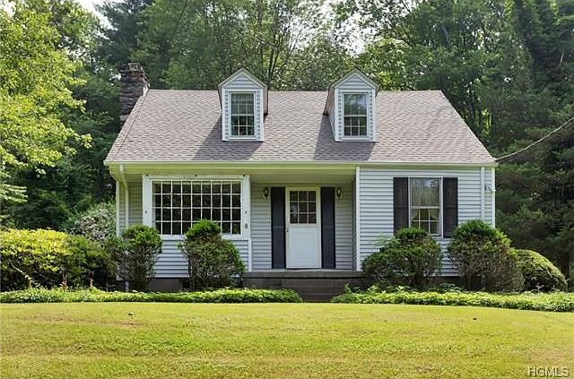 1st image of 98 Wood St