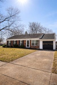 1280 Old York Dr, Florissant, MO, 63033