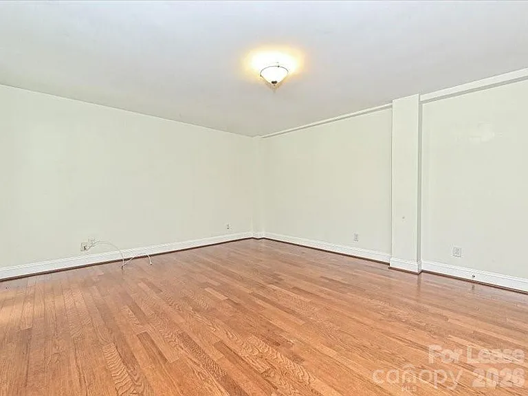 2441 Vail Ave #C4 — Photo 5