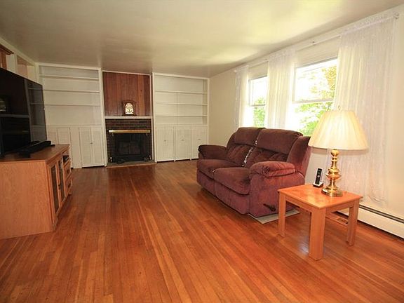 4th image of 7 Landis Ave