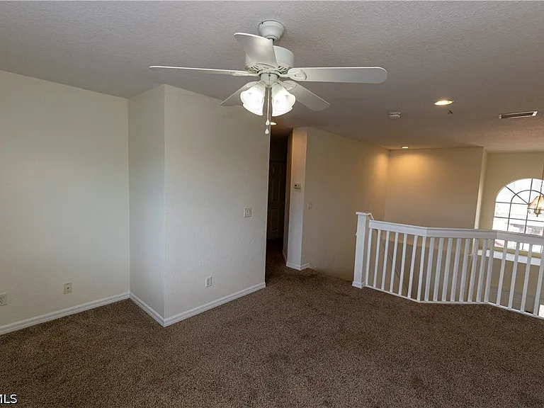 17007 Tremont St — Photo 17