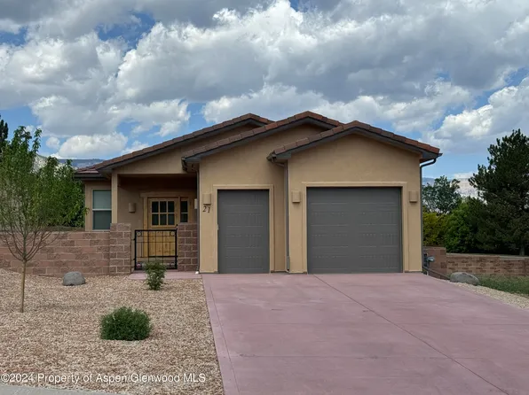 21 Hogan Cir, Parachute, CO 81635