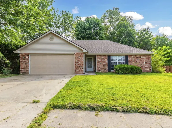 1616 Secretariat Dr, Columbia, MO 65202