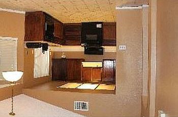 4th image of 1574 S Idyllwild Ave