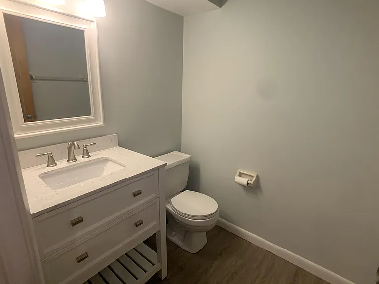 Downstairs 1/2 Bath