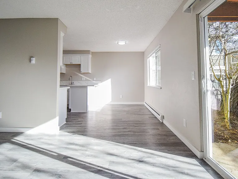 3930 SW Plum St #1-3-8 — Photo 5