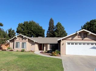 390 W Parlier Ave, Reedley, CA 93654