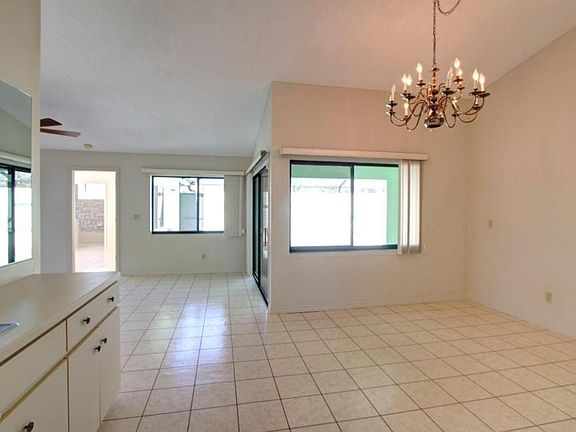 5th image of 586 Pine Forest Ct