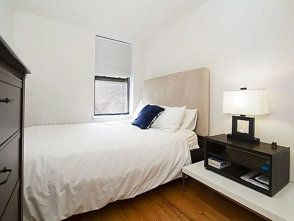 3rd image of 191 Orchard St APT 1D