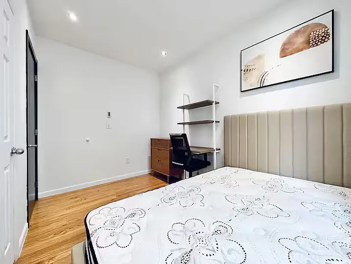 4 bed, 4.0 bath, 1200 sqft, $1,595 — Photo 3