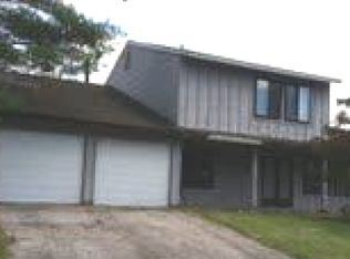 29 Parkhill Ln, Sicklerville, NJ 08081