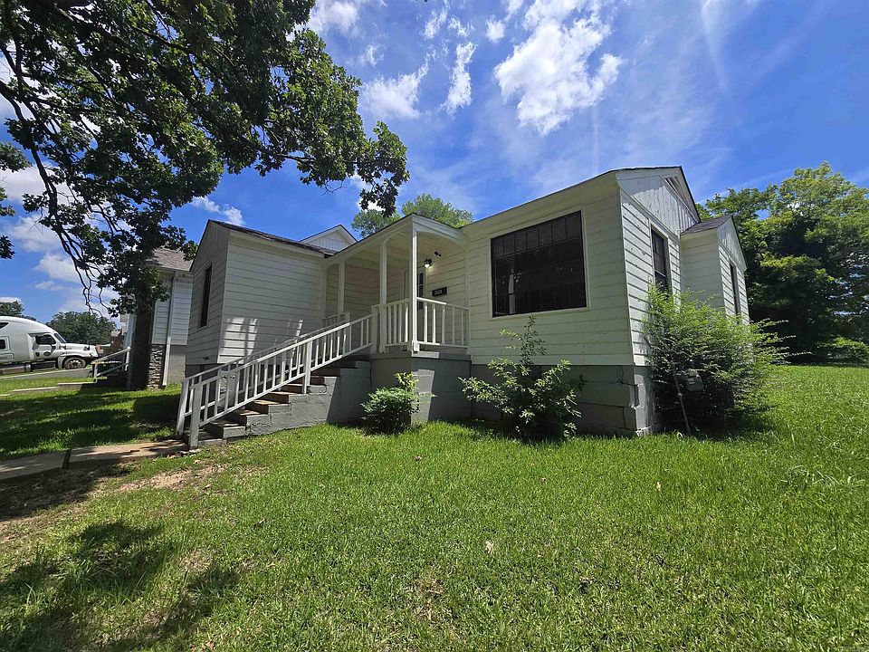 1st image of 3123 S Gaines St