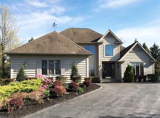 185 Dunbar Ct, Aurora, OH 44202