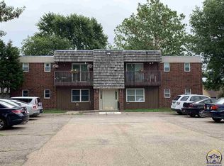 5437 SW 12th Ter APT 1, Topeka, KS 66604