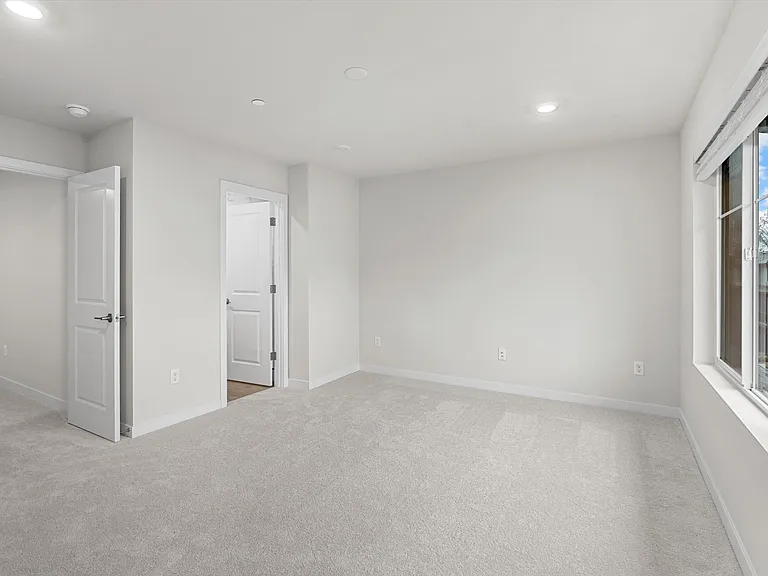 626 164th St SW #H2 — Photo 16