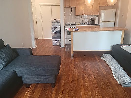3rd image of 184 2nd Ave APT 2B