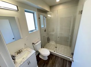 833 Victoria Ave, Venice, CA 90291