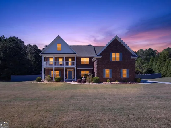 52 Ranan Ln, Newnan, GA 30263