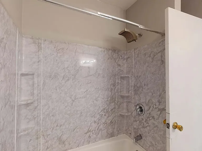 2824 Salisbury St #2 — Photo 11