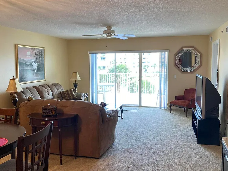 8951 Lake Dr #303 — Photo 4