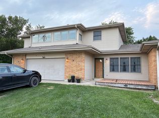 27257 S Scheer Rd, Manhattan, IL 60442