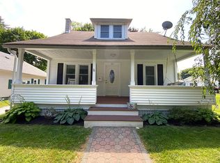 34 Upton St, Adams, MA 01220