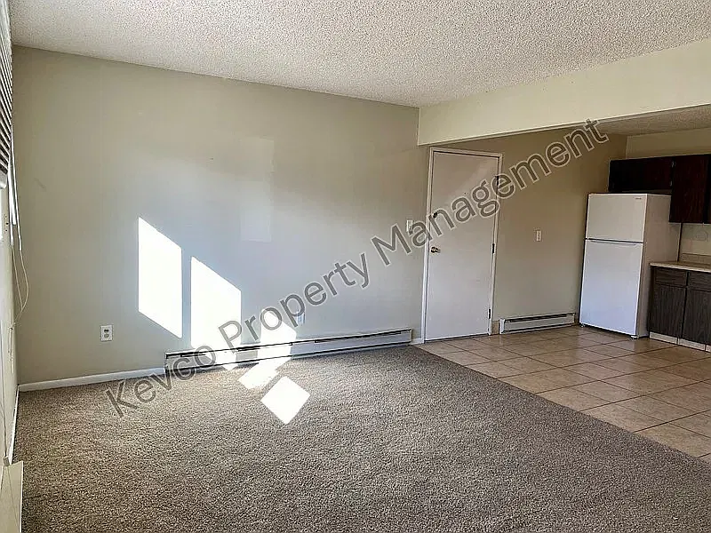 2 bed, 648 sqft, $1,375 — Photo 4