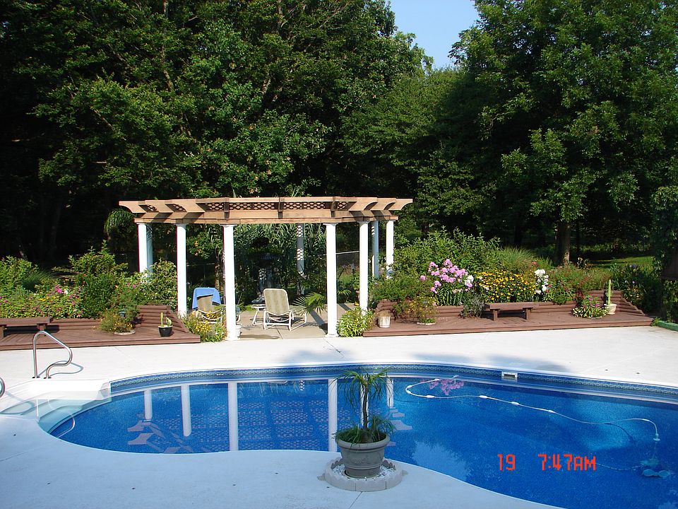1st image of 1920 Southridge Dr
