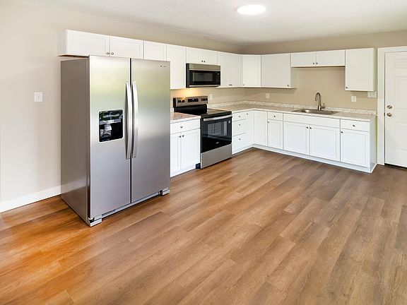 4th image of 105 Carlisle Ct