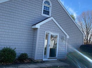 263 Crescent Dr, Hershey, PA 17033