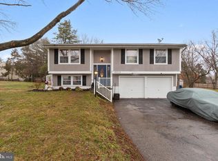 19213 Walters Ave, Poolesville, MD 20837