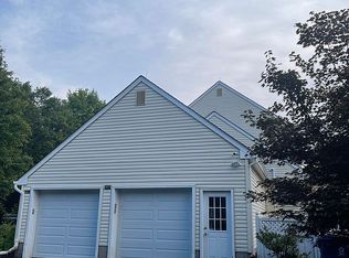 104 S Wiggins Ln, Skillman, NJ 08558