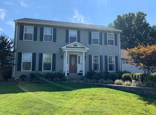 1431 Kingsvale Cir, Herndon, VA 20170