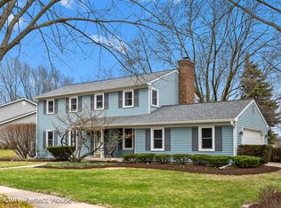 542 Carriage Hill Rd, Naperville, IL 60565