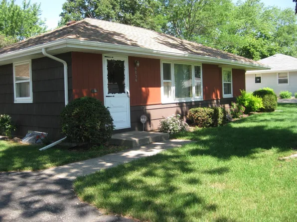 9830 10th Ave S, Bloomington, MN 55420