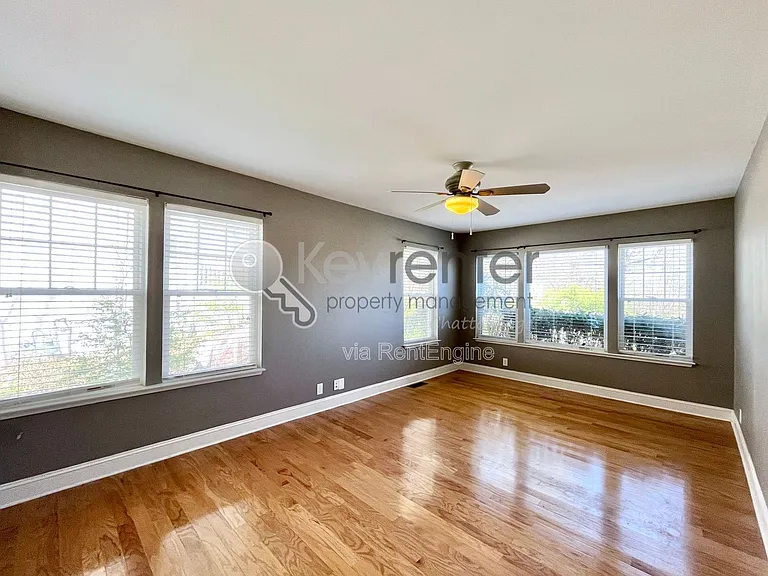 1216 Hanover St — Photo 14